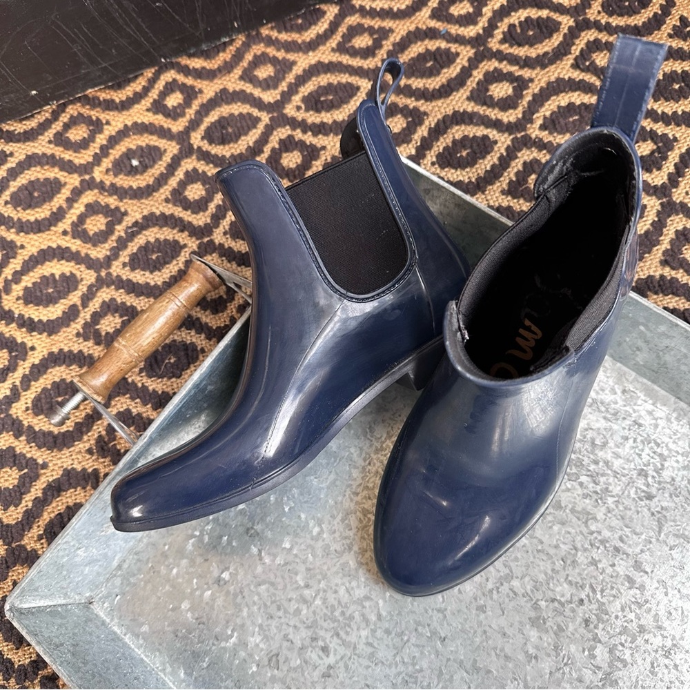 Sam Edelman Navy Blue Short Ankle Chelsea Rain Bootie sz 9